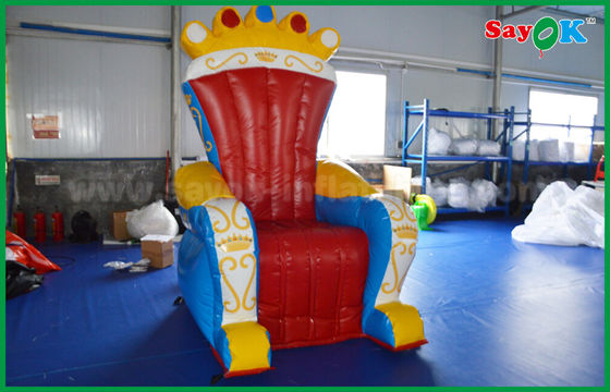 নীল এবং লাল পিভিসি কাস্টম বিজ্ঞাপন inflatables সিংহাসন / সোফা জন্য প্রপ
